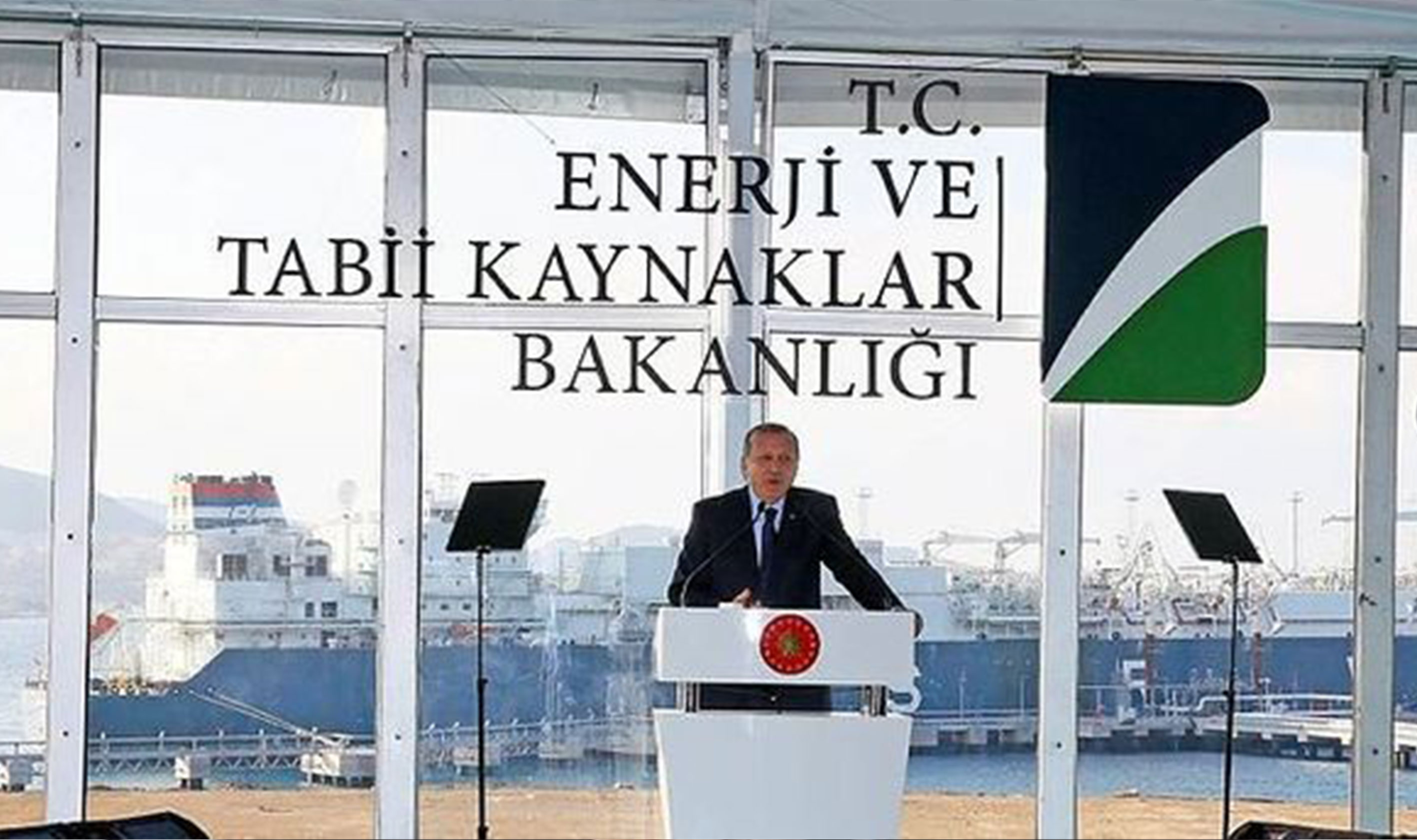 Cumhurbaşkanı Erdoğan ile Başbakan Yıldırım  İzmir’de Aliağa’daki enerji tesislerini açtı